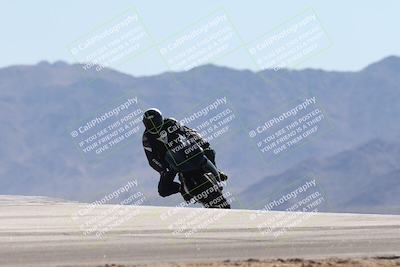 media/Oct-13-2025-Moto Forza (Mon) [[a66d839500]]/3-B Group/Session 4 (Turn 9)/